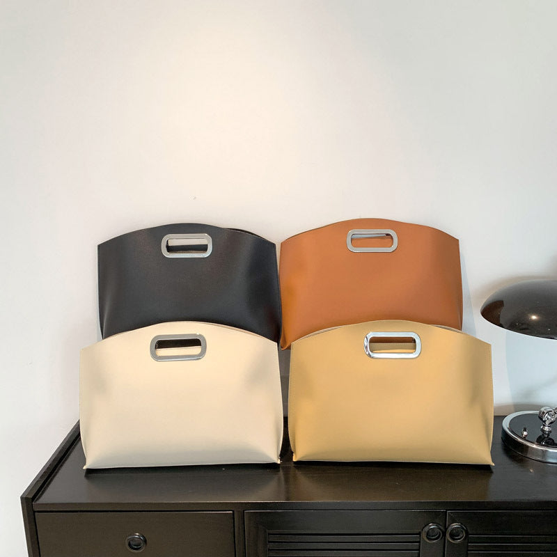 Retro style handbag