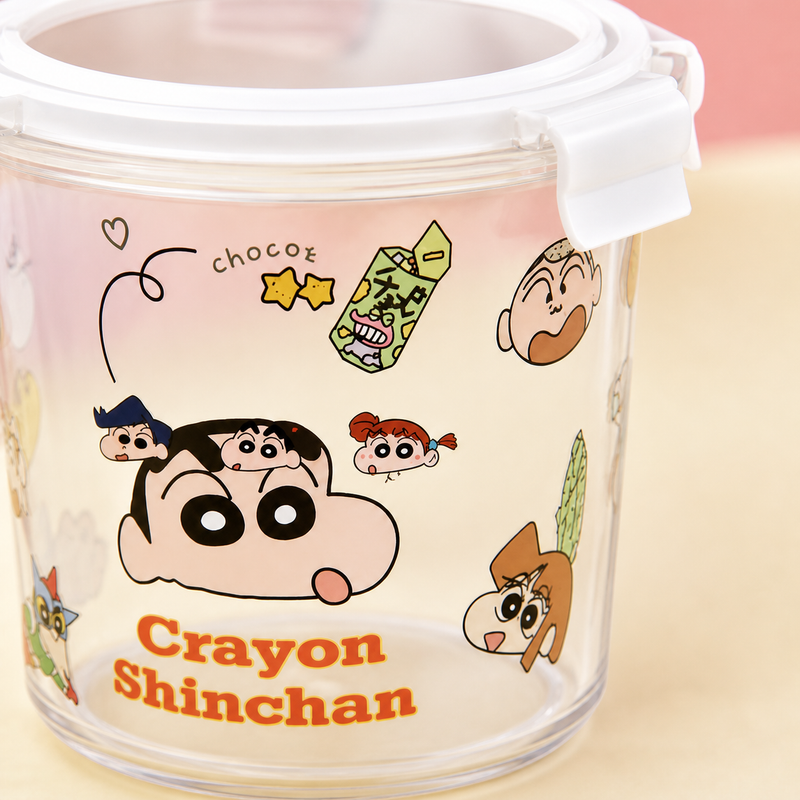 Crayon Shinchan print and locking clip detail