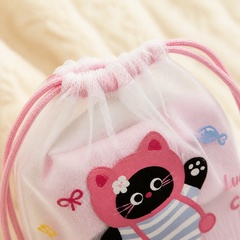 Close view of the drawstring closure