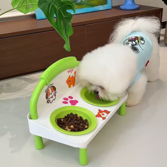 Happy Tails Feeding Station