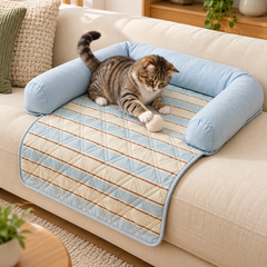 Cat playing on Pet sleeping mat