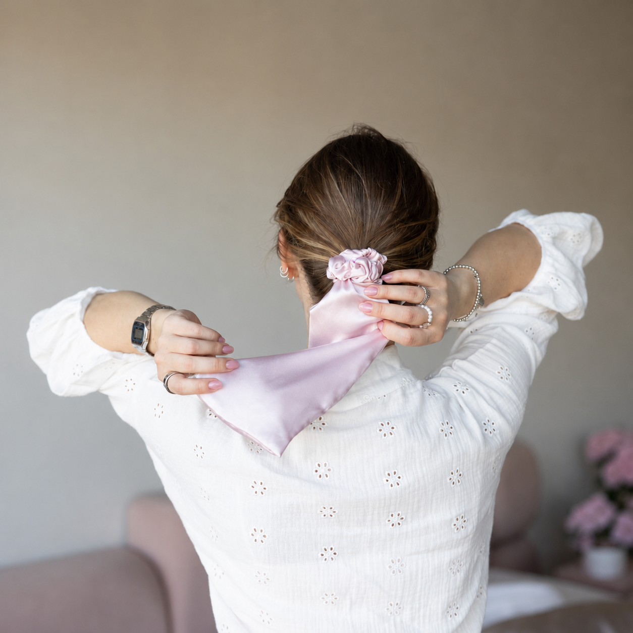 Silk Hair Sleeve – Preserves Hairstyles