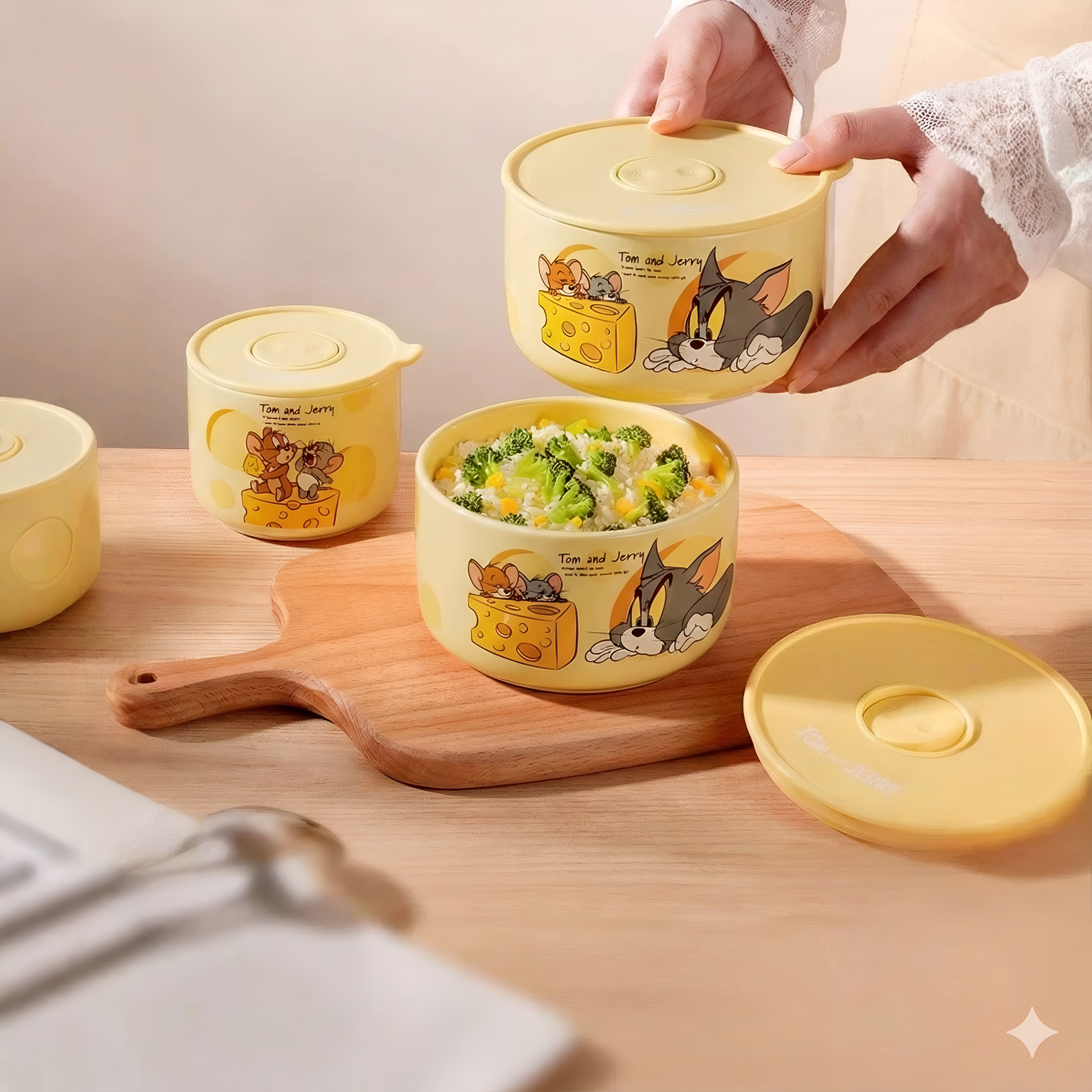 Tom & Jerry Containers Set – Perfect Gift Idea