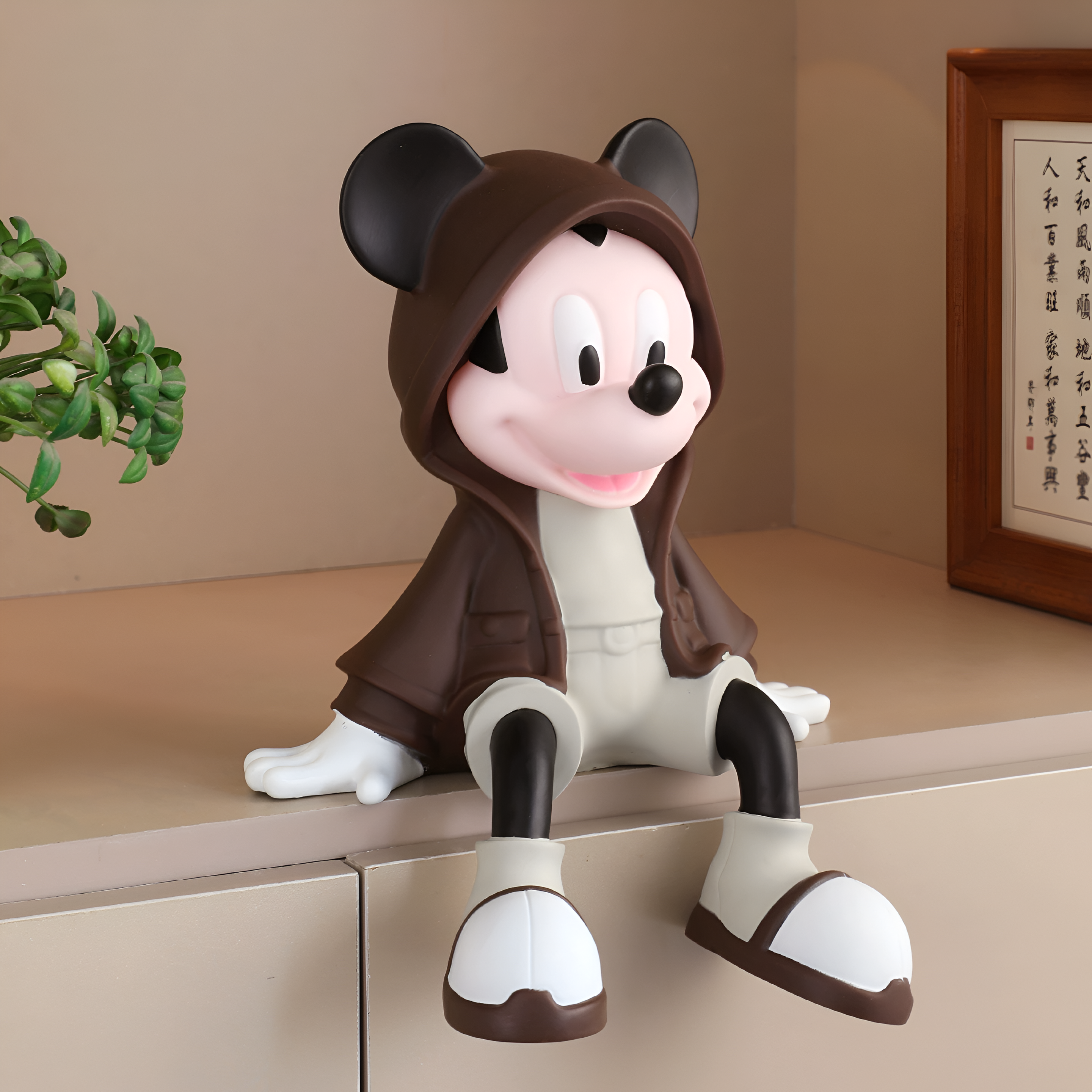 Cute Mickey Desk Buddie – Guaranteed to Make You Smile