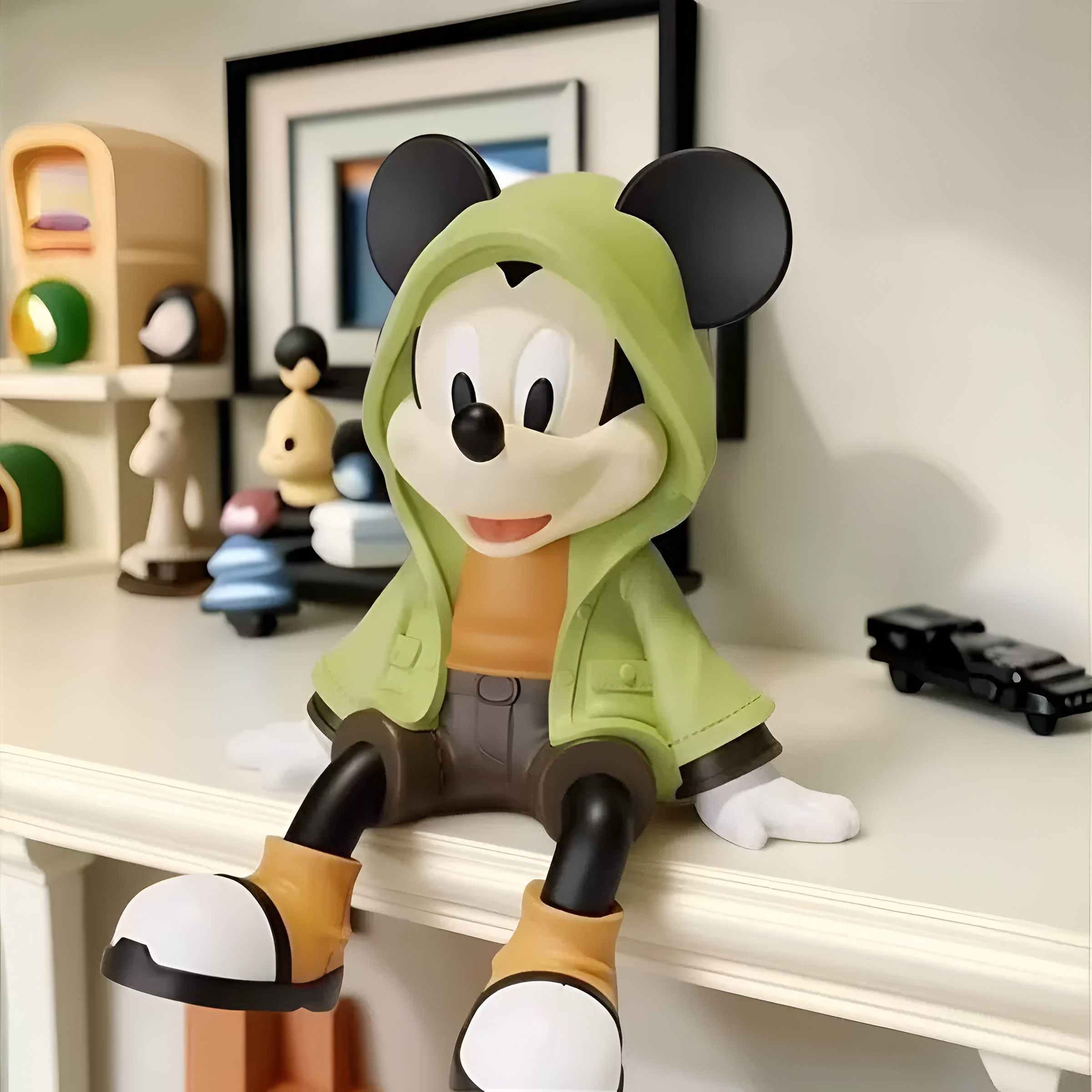 Cute Mickey Desk Buddie – Compact & Lightweight