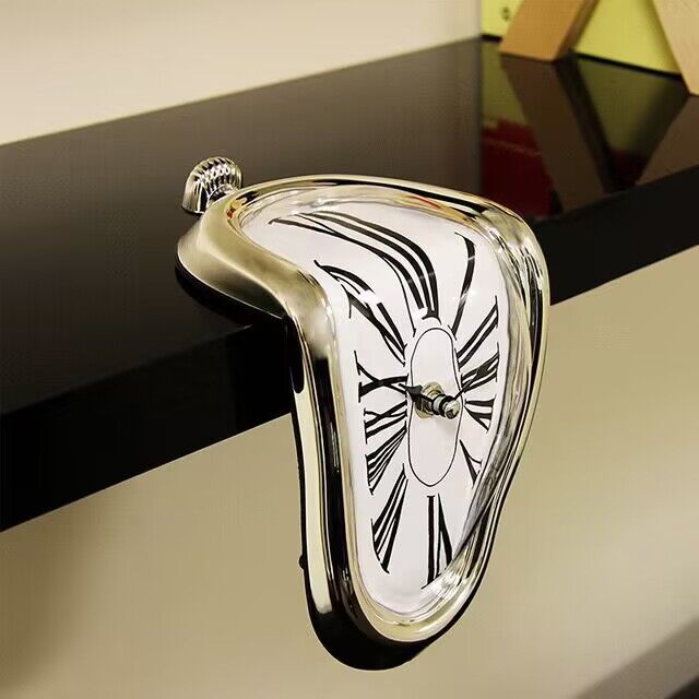 Retro Melting Clock – Perfect Gift Idea