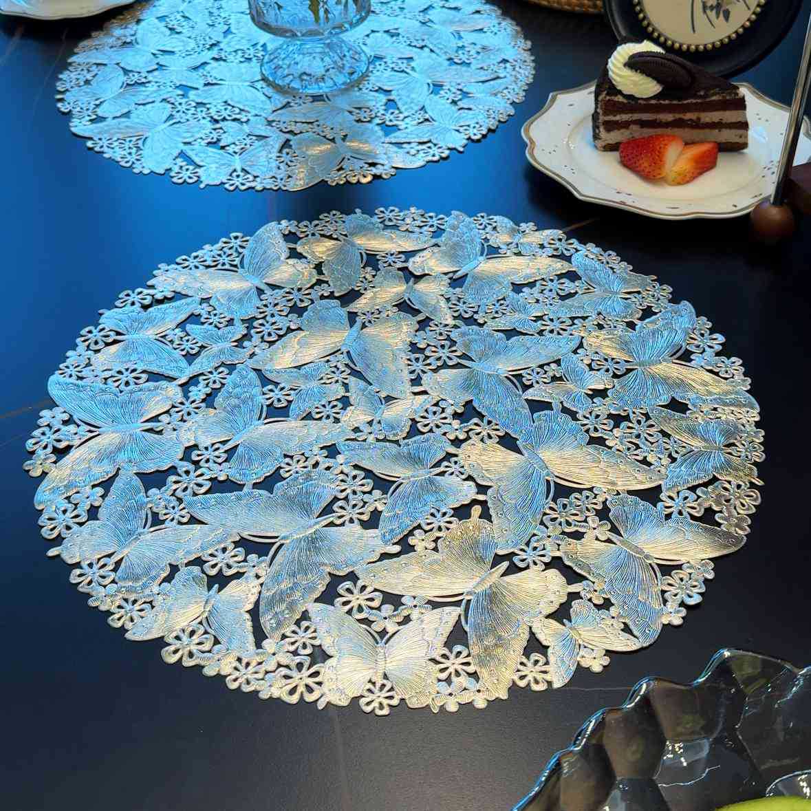 Butterfly Dining Mat – Premium Lace Craftsmanship