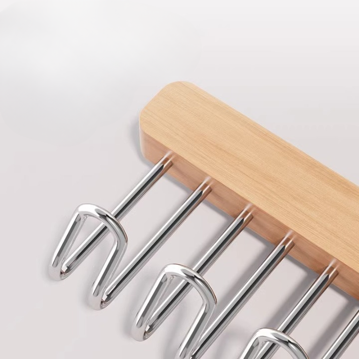 Pull Out Hanger