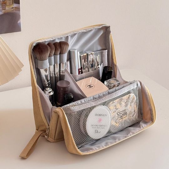 Standing Cosmetic Bag