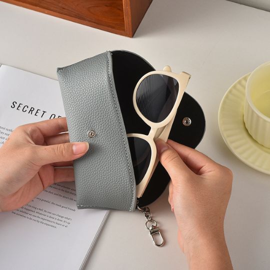 Cartoon Flying Dog Eyeglass Case
