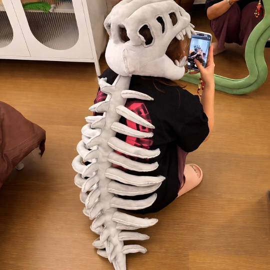 Dinosaur Spine Plush Costume – Realistic Dinosaur Skeleton Features