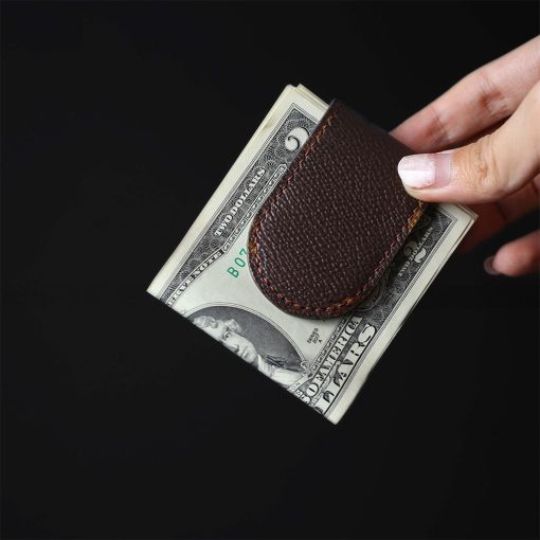 Magnetic Money Clip – Premium Hand-Stitched Leather