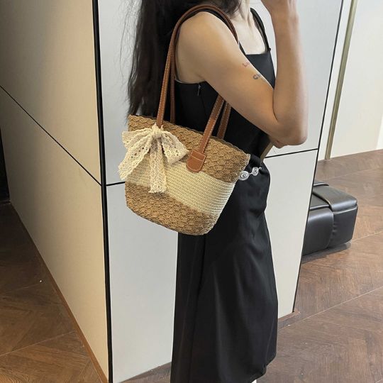 Woven Large Capacity Shoulder Bag