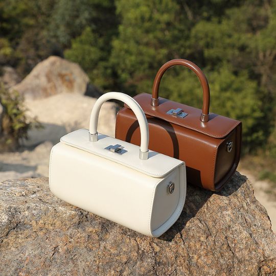 Elegance Barrel Bag