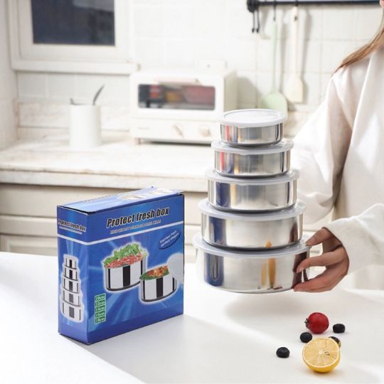 Multi-Sized Bowl With Lid