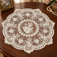 Floral Lace Table Mat embroidery detail