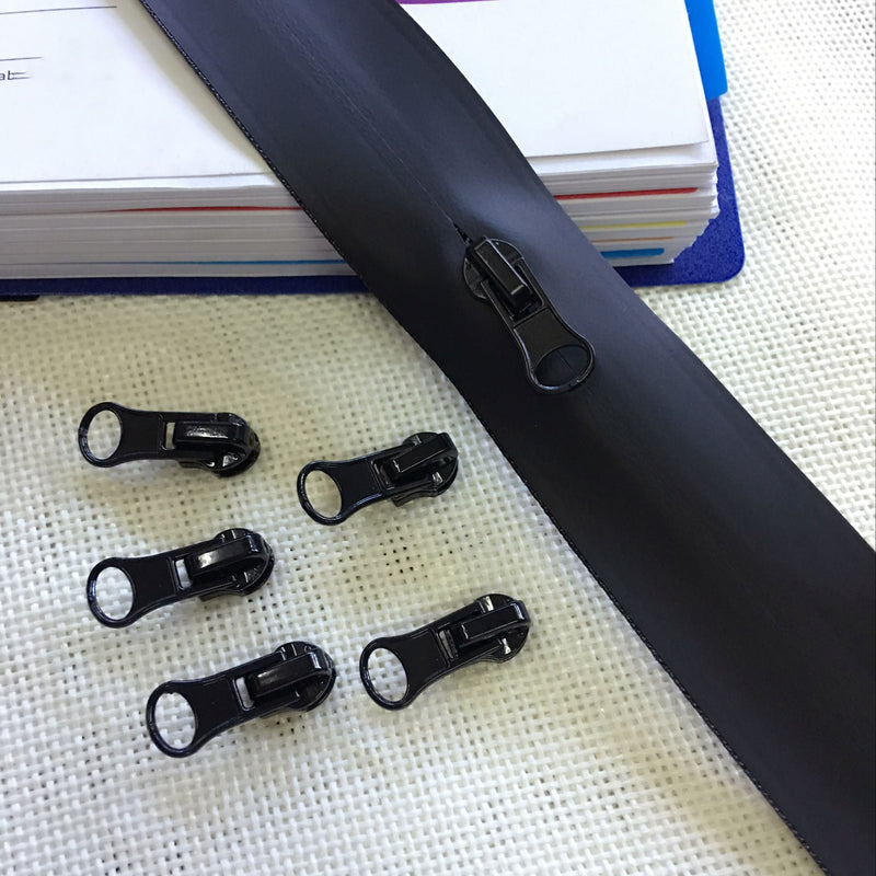 Universal Zipper Repair Kit โ Versatile styling